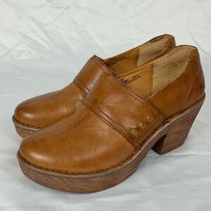 Børn Women’s Samira Clog Golden Sand Size 9